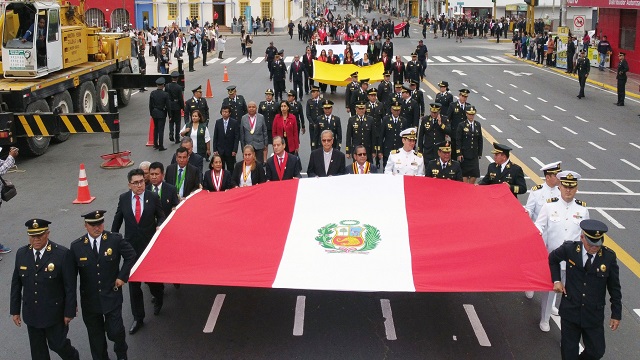 Chimbote Misa Paseo De Banderas Y Desfile C Vico Militar Por Fiestas