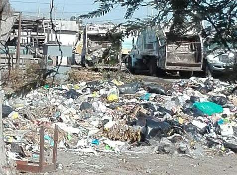 Nuevo Chimbote Vecinos reclaman por acumulación de basura en la