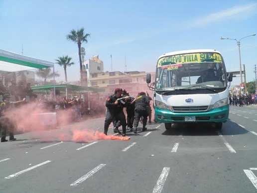 Chimbote Policía Nacional Participó En Desfile Por Su Aniversario Institucional 1035