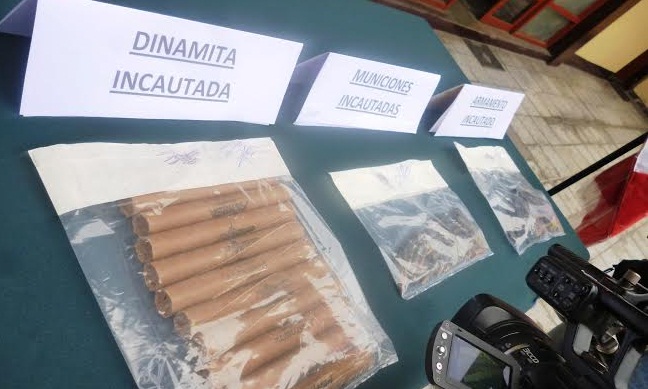 Armas y municiones incautadas por la Policía durante la captura del sujeto Vilmer Carrasco. (Foto: Lindberg Cruzado)