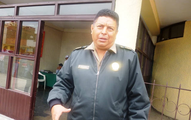 Jefe policial dijo que por turno trabajan siete agentes, pero operativos solo están cinco.