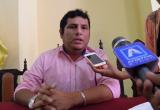 Funcionario es acusado de presuntamente permitir la invasión de otros pobladores en áreas no autorizadas.