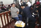 Los parlamentarios entrevistaron de manera informal a los acusados.