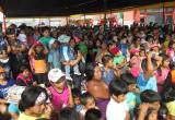 Show navideño con chocolatada incluida se realizó en estadio Centenario.