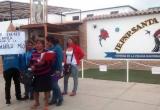 Padres también denuncian presunta discriminación.