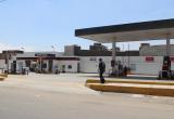 Fueron cuatro delincuentes y fugaron en automóvil rojo.