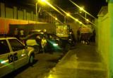 Los padres del colegio Prevocacional cerraron la calle y convirtieron la vía pública en urinario.