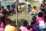 Alumnos del Instituto Superior Pedagógico entregan dos horas del domingo a favor de los niños.