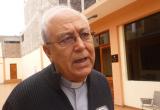 Obispo de la Diócesis de Chimbote dijo que lo sancionaría si sacerdote postula.
