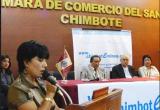 Mónica Gismondi, directora periodística de Perú en Línea, en el lanzamiento de Chimbote en Línea en el 2011. Estuvimos apadrinados por el gran maestro del periodismo, Edmundo Cruz.