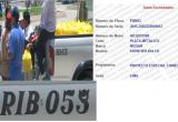 Se habría pretendido ocultar placa de camioneta oficial con cinta adhesiva.