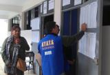 Voluntarios de Transparencia en local del la U. San Pedro.