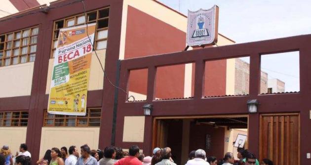 Director de plantel dice que pago fue acuerdo de asamblea general, pero que no es obligatorio.