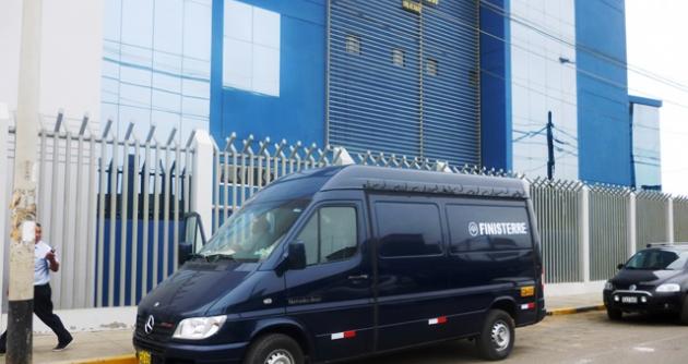 El cuerpo de la menor fue llevado a la morgue central de Chimbote.