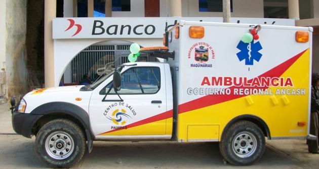 Camionetas pickup acondicionadas como ambulancias ponen en riesgo la vida de los pacientes.