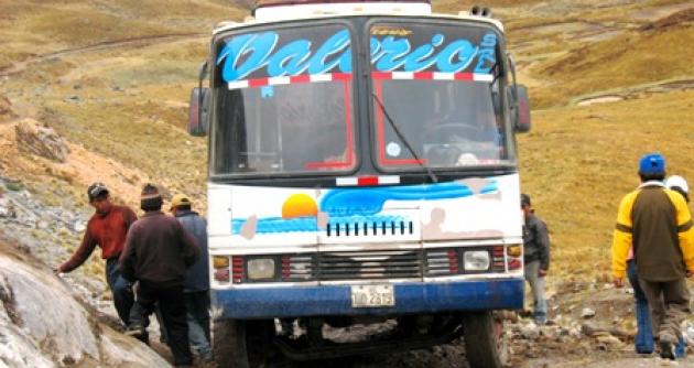 Un bus de la empresa Valerio con 45 pasajeros han sido también asaltados por los criminales.