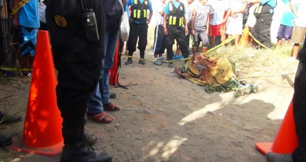 Charlie Adrianzén Bedón de 19 años recibió dos balazos en el cuello y cinco en el tórax.