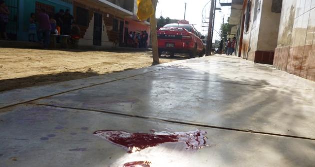 El docente Daniel David Ferrer Torres de 51 años fue interceptado por dos sicarios cuando se dirigía a la escuela Elías Aguirre de la urbanización 21 de Abril.