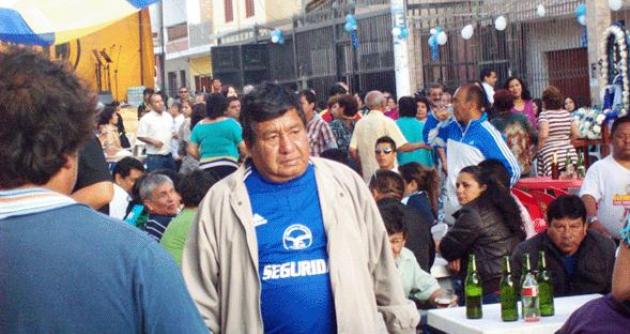 ierran calles, para celebrar fiestón en memoria de algún santo.