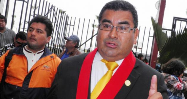 Presidente regional no reveló cuánto ni a cuántas empresa se adeuda.