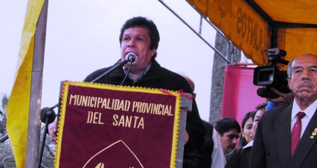 Heriberto Benítez defendió a quien dijo considera “su amigo” el presidente regional César Álvarez.