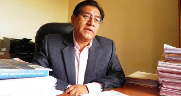 Nuevo director de Trabajo responsabiliza a su antecesor de todas las irregularidades que se habrían cometido en la dependencia.