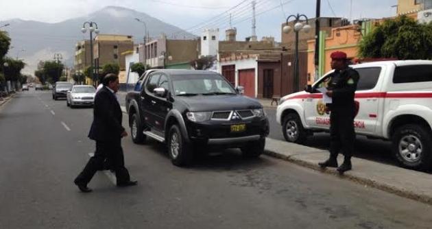 Esta camioneta de propiedad de Luis Arroyo Guevara fue embargada hoy.