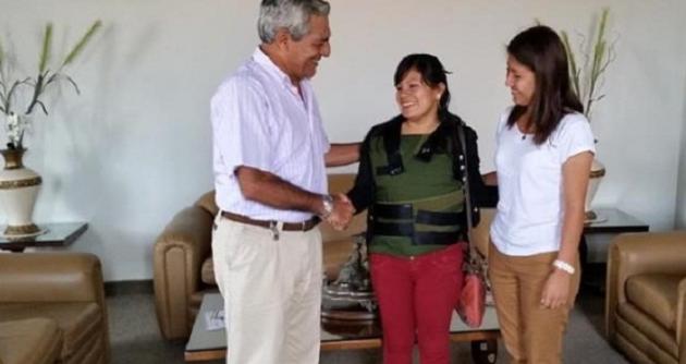 Fiorela Nolasco visitó al alcalde de Trujillo, Elidio Espinoza Quispe.