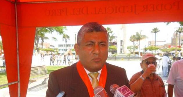 Jefe de la Oficina de Control de la Magistratura, Carlos Maya Espinoza.