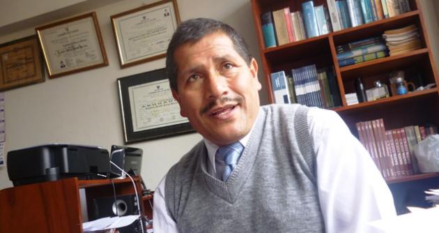 Leandro Cerna, asesor legal del Frente de Defensa del Mercado 2 de Mayo. Foto: Milton Palpa.