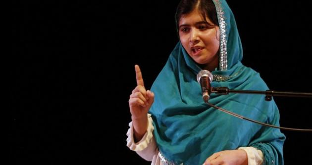 Dos niñas en países diferentes nos enseñan a defender y amar la vida, la libertad y sus derechos como mujeres.