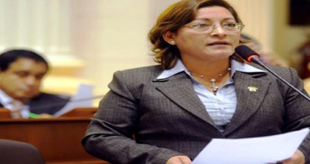 Ministerio Público indaga a jefa de la Onagi por el presunto cobro de vacaciones truncas.