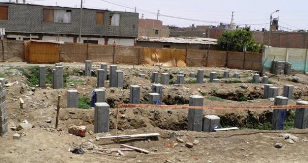 Obra abandonada en Chimbote, así quedó la construcción de la posta de Magdalena Nueva. (Foto: Archivo Chimbotenlinea.com)