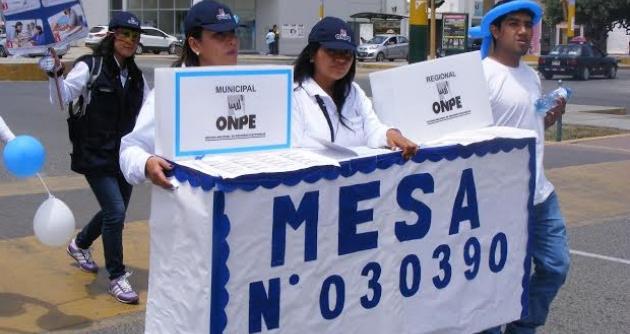 La ODPE Santa realizó un pasacalle informativo por las principales vías de Nuevo Chimbote.