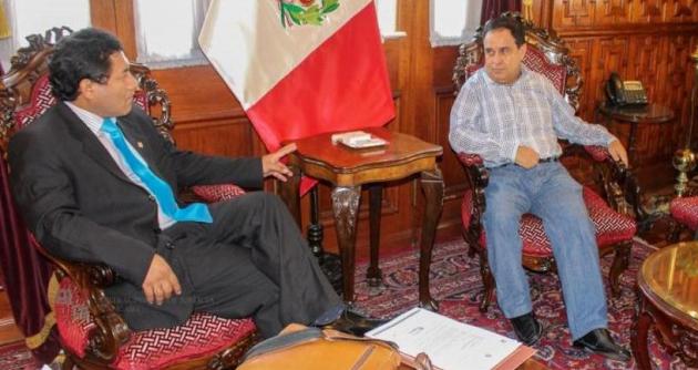 Congresista Freddy Otárola recibió al Presidente de la Corte Superior de Justicia de Áncash.