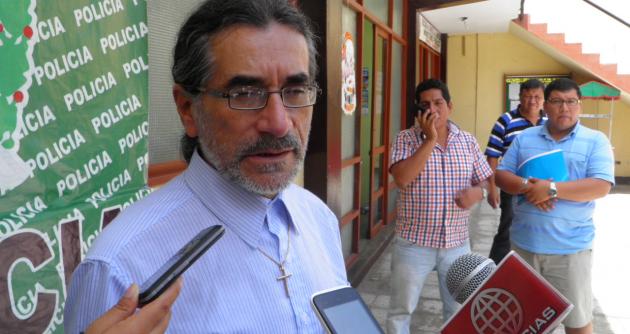 Waldo Ríos, a su salida del Departamento de Investigación Criminal de la Policía en Chimbote.