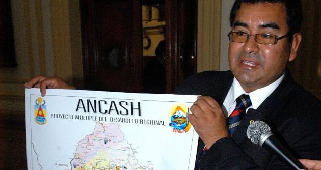 La última encuesta nacional urbana realizada por GFK es poco favorable a César Álvarez. El 73% de encuestados exige que se investigue su gestión. (Foto referencial)