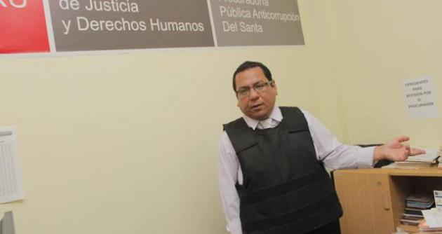 Richard Asmat ha recibido 10 llamadas telefónicas y mensajes de texto intimidatorios.