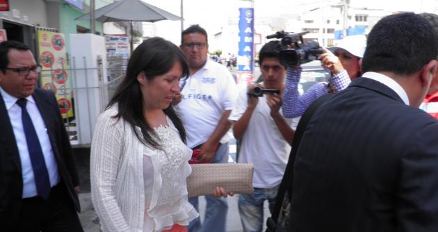 Vilcatoma dijo haber sido víctima de hostigamiento, ya que en acto se convocó a un notario y a varios funcionarios del Ministerio de Justicia.