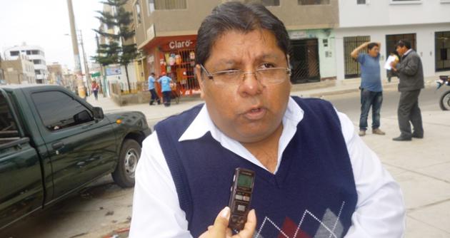 Regidor de la Municipalidad Provincial del Santa, Alberto Hurtado Chancafe.