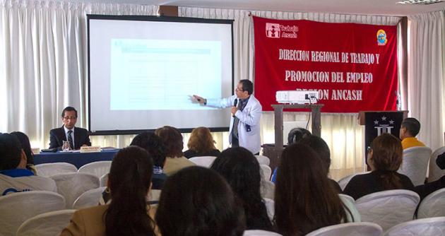 Foto: Dirección Regional de Trabajo de Áncash realizó seminario en Chimbote.