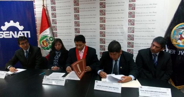 Firma de convenio entre Senati y Distrito Judicial en Áncash