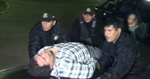Personal de Serenazgo de Nuevo Chimbote auxiliaron a persona que se desplomó.