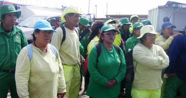 Comuna sureña no les paga los meses de setiembre y octubre.