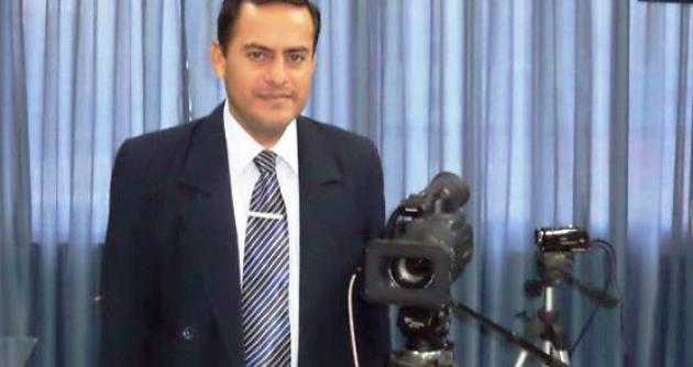 Wyler Asmat denuncia haber sido jaloneado y retirado de conferencia de prensa de Víctor Jaimes.