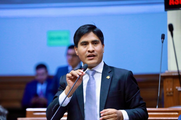 Congresista Soto acusa traiciones dentro de su propia bancada tras elección de Balcázar