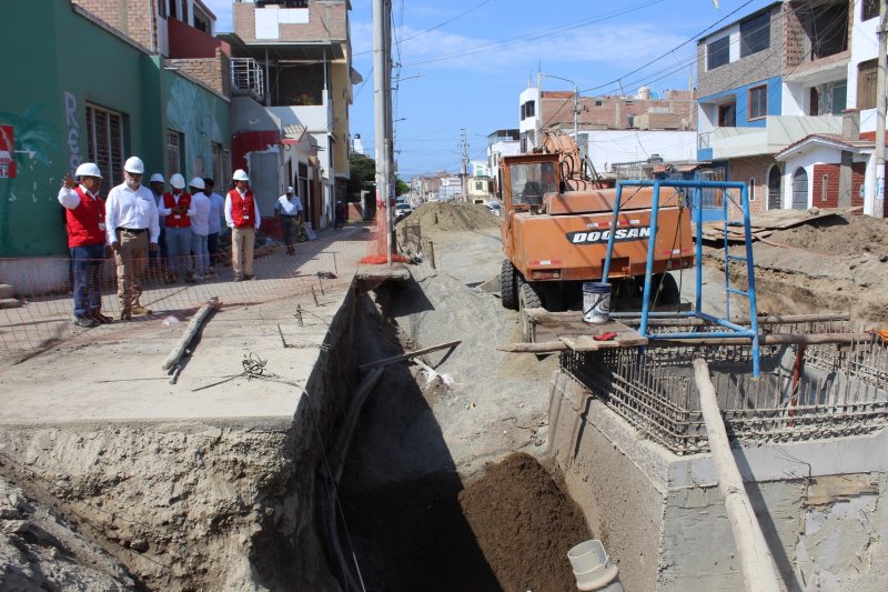 Contraloría inspeccionó obra de drenaje pluvial en Chimbote que debió haberse culminado en febrero