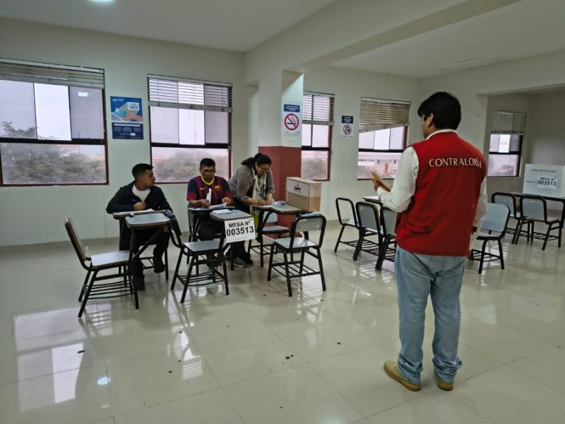 Auditores de Contraloría verificaron instalación de mesas de sufragio en más de 660 locales de votación a nivel nacional