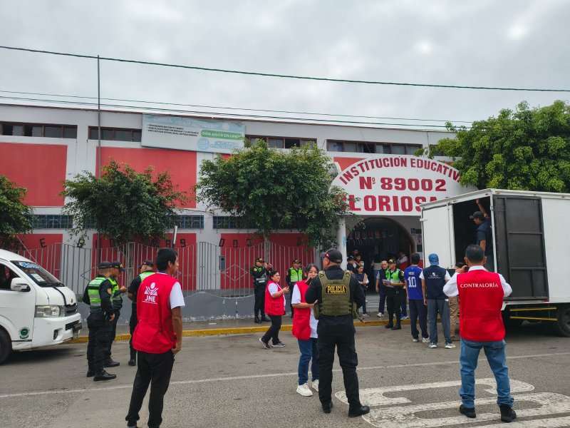Contraloría supervisa distribución de material electoral en la región Áncash