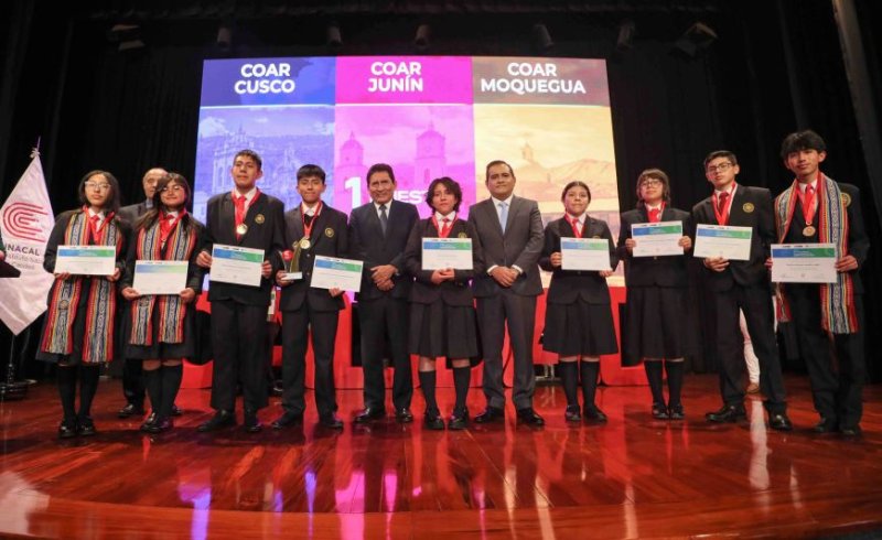 Escolares de Junín rumbo a Corea del Sur: representarán al Perú en Olimpiada Internacional de Normalización 2026